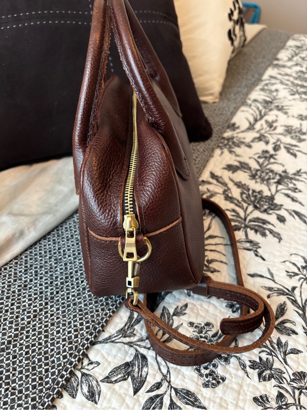 Portland Leather Goods Grace Crossbody Bag in Coldbrew- Premium - Picture 5 of 7